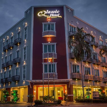 Qlassic Hotel Sepang Eksteriør bilde