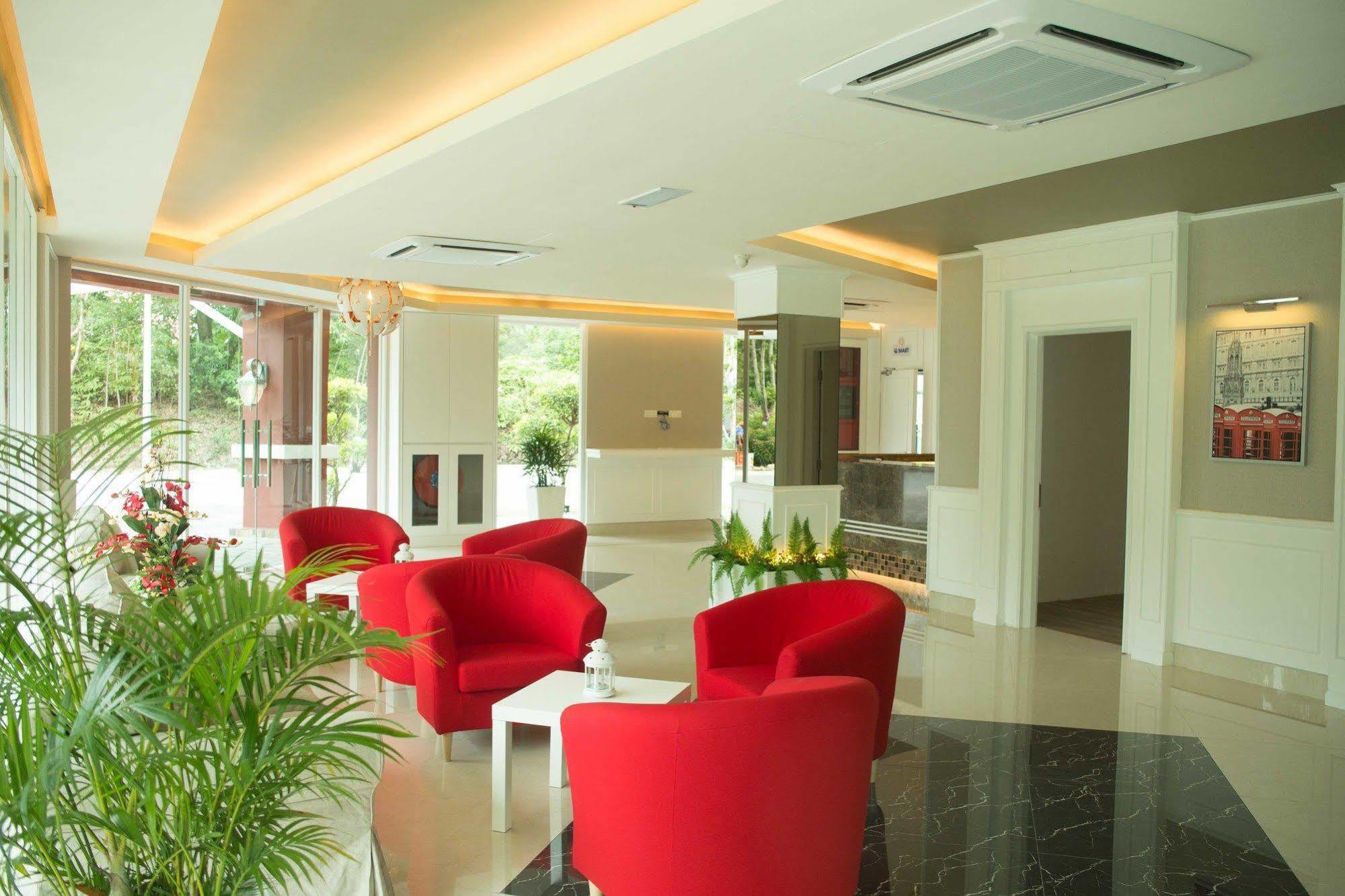 Qlassic Hotel Sepang Eksteriør bilde